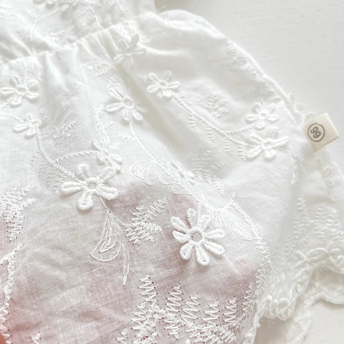 Embroidered Flower Lace Bodysuits for Newborn Baby Girls - Baby Girls Dress and Hat Set (2pcs)