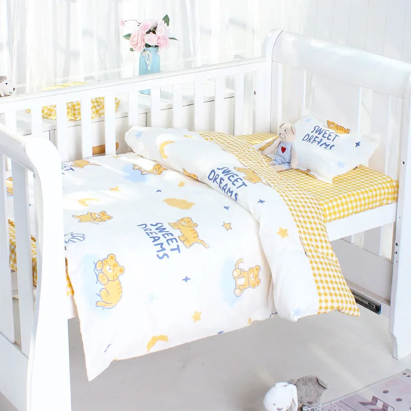 3Pcs Set Newborn Baby Crib Beddings Set Cotton Cartoon Print Color Bedroom Bed Cot Linens Quilt Cover Case Sheets Pillow