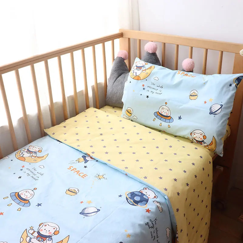 3Pcs Unisex Cute Baby Bedding Set Cotton Crib Bed Linen with Pillowcase, Bedsheet, Duvet Cover