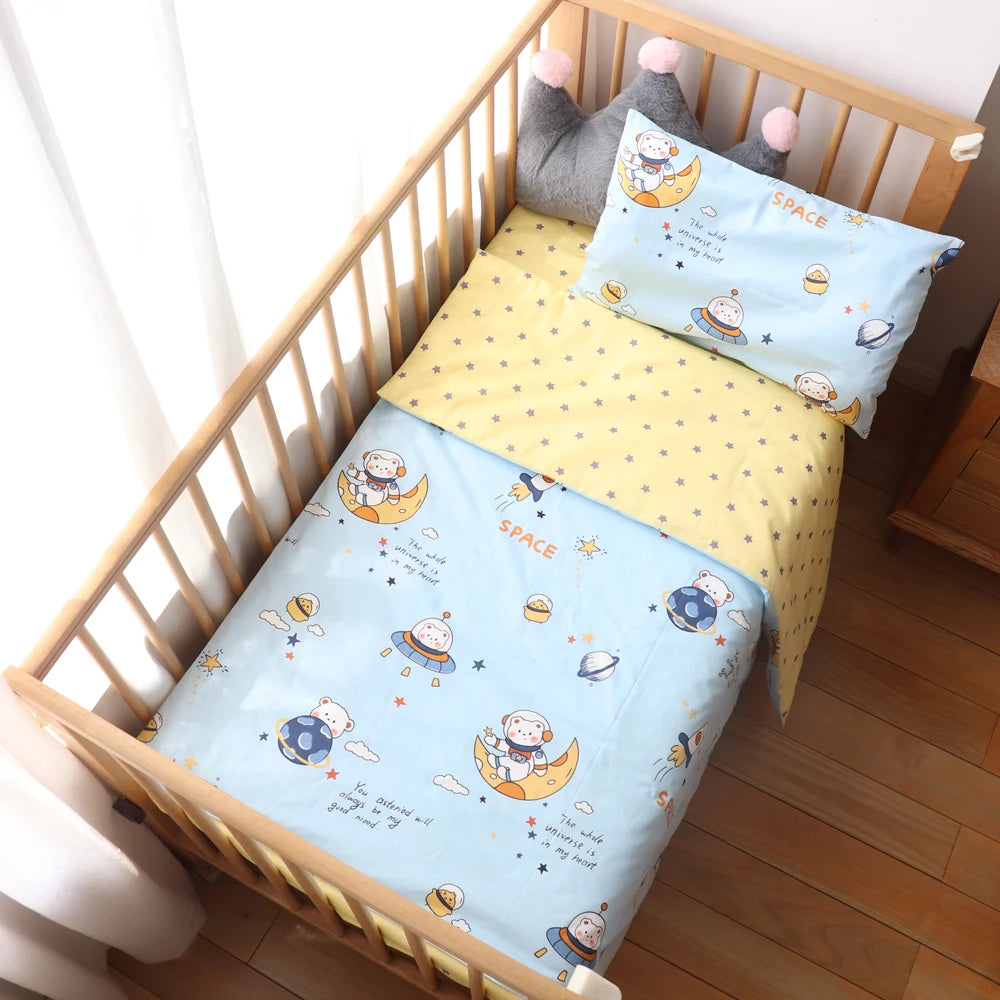 3Pcs Unisex Cute Baby Bedding Set Cotton Crib Bed Linen with Pillowcase, Bedsheet, Duvet Cover