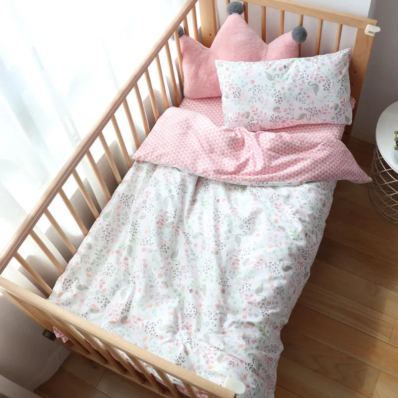 3Pcs Unisex Cute Baby Bedding Set Cotton Crib Bed Linen with Pillowcase, Bedsheet, Duvet Cover