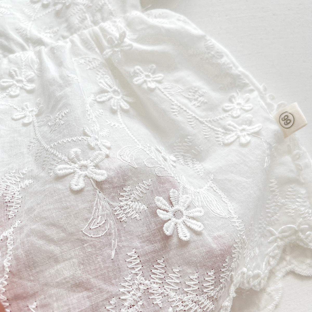 Embroidered Flower Lace Bodysuits for Newborn Baby Girls  - Baby Girls Dress and Hat Set (2pcs)