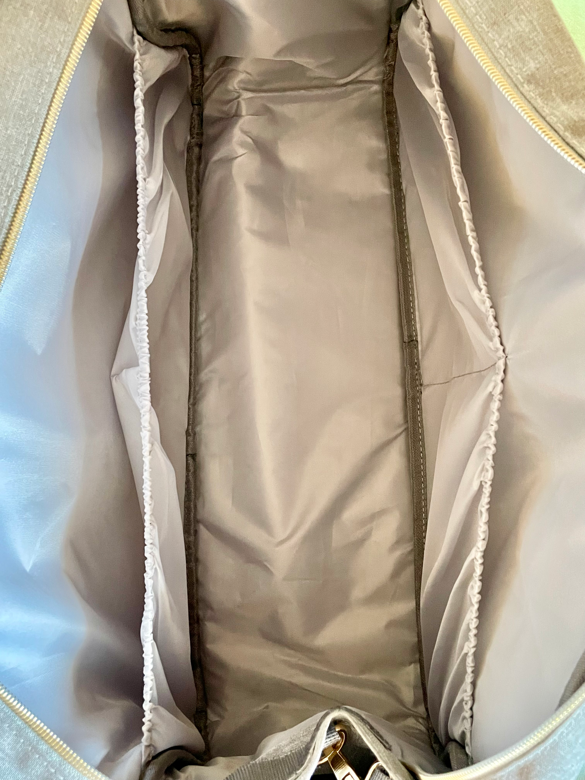 Baby_Lamby_Essential_Husky_Bag_4